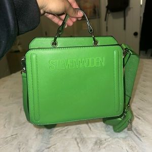 Steve Madden Bevelyn bag 💚